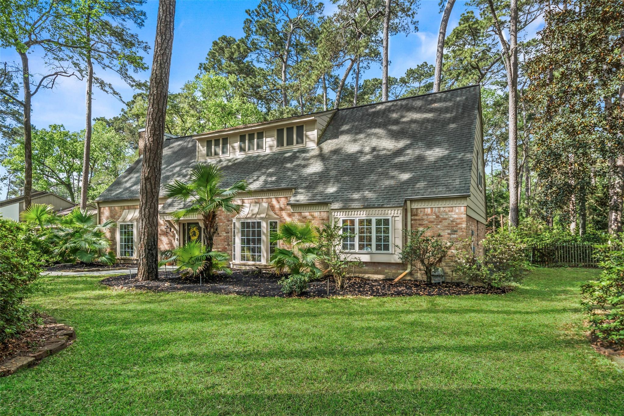 2918 Kings Forest Drive