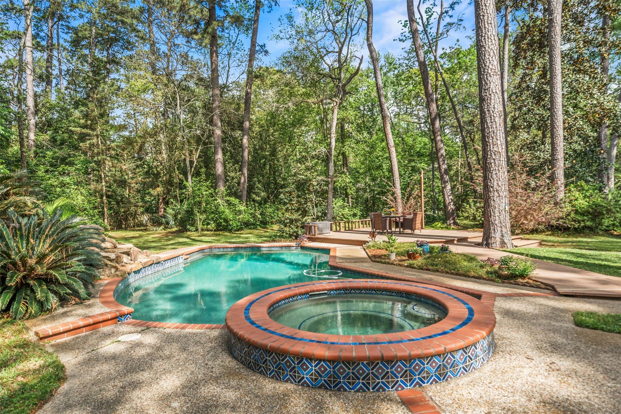 2918 Kings Forest Drive