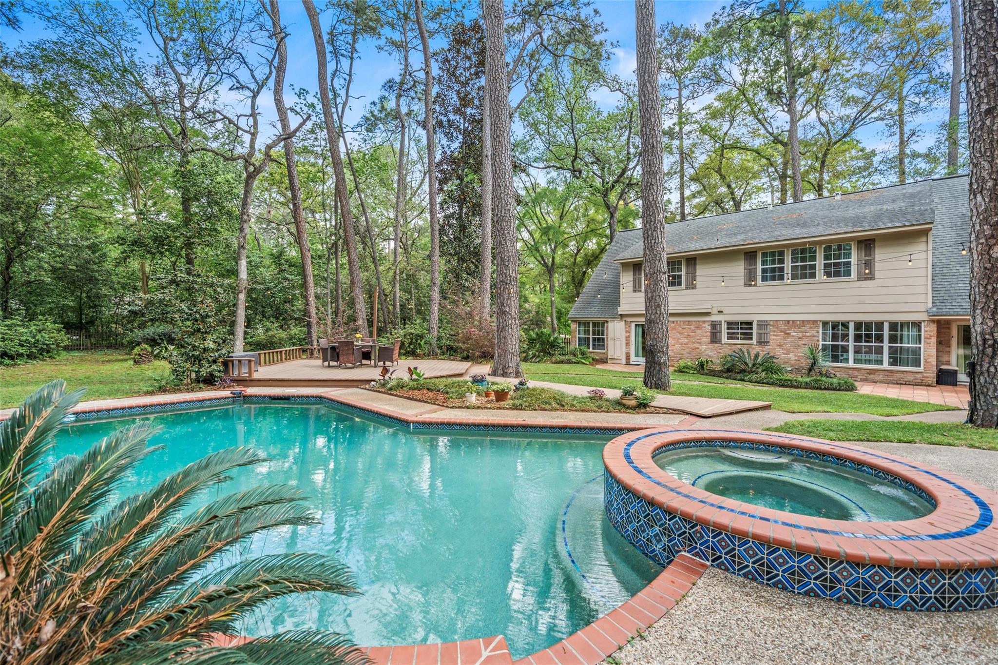 2918 Kings Forest Drive