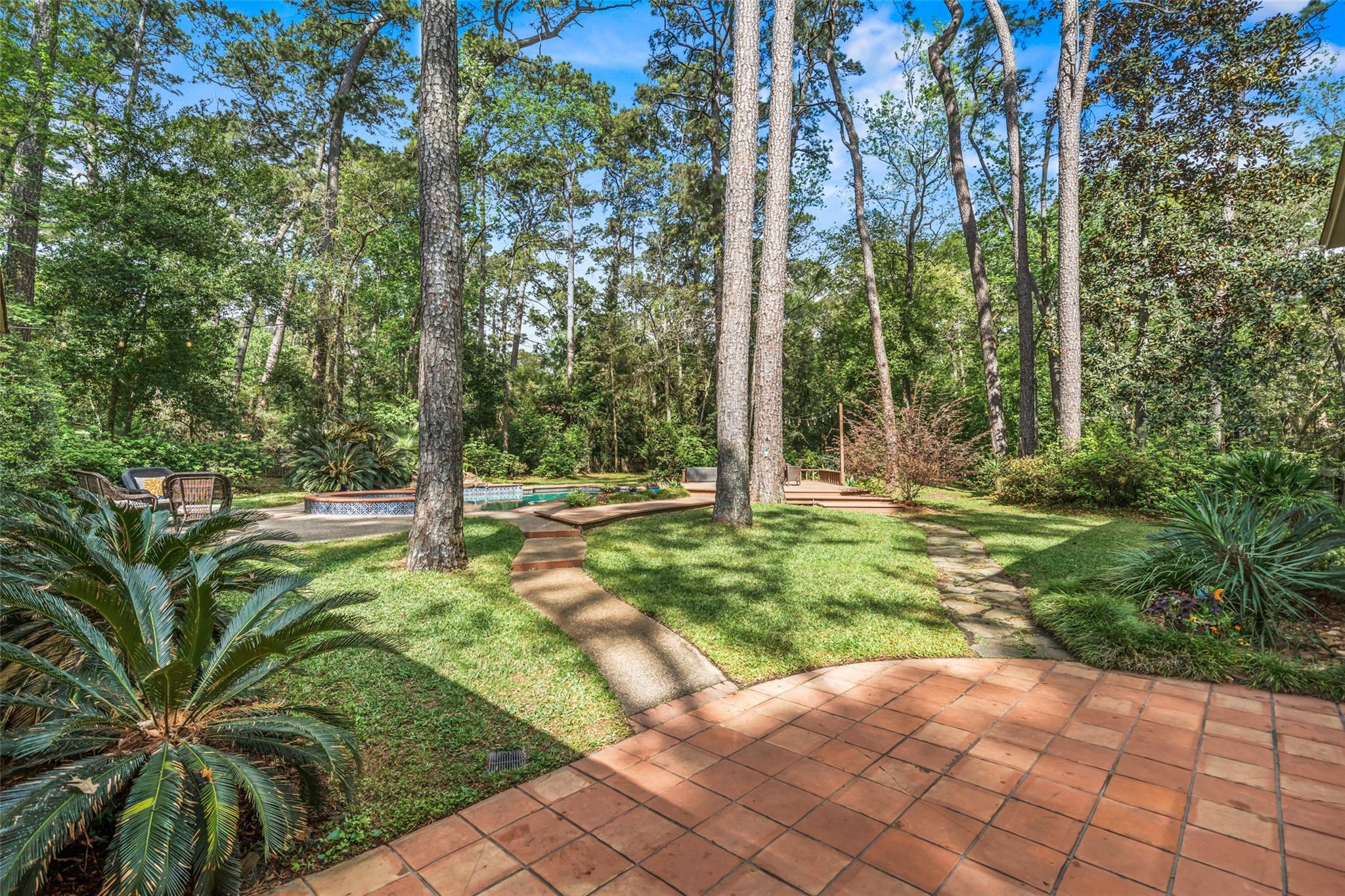 2918 Kings Forest Drive