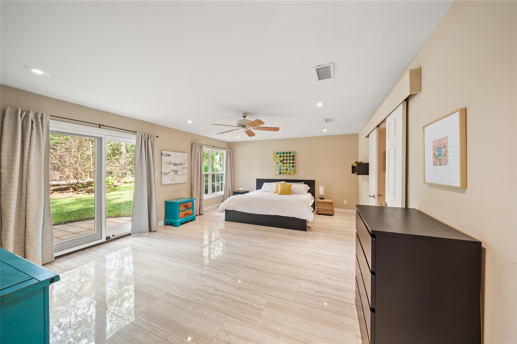 2918 Kings Forest Drive