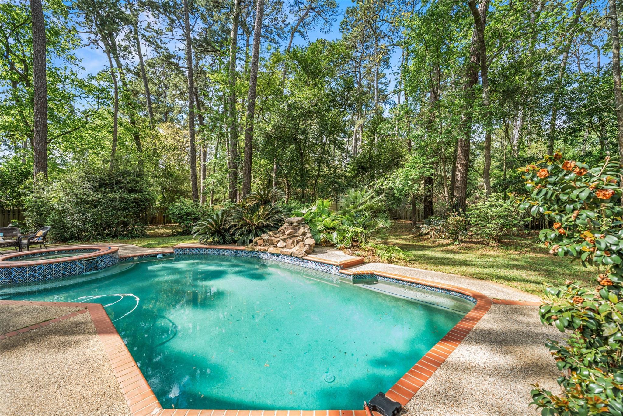 2918 Kings Forest Drive