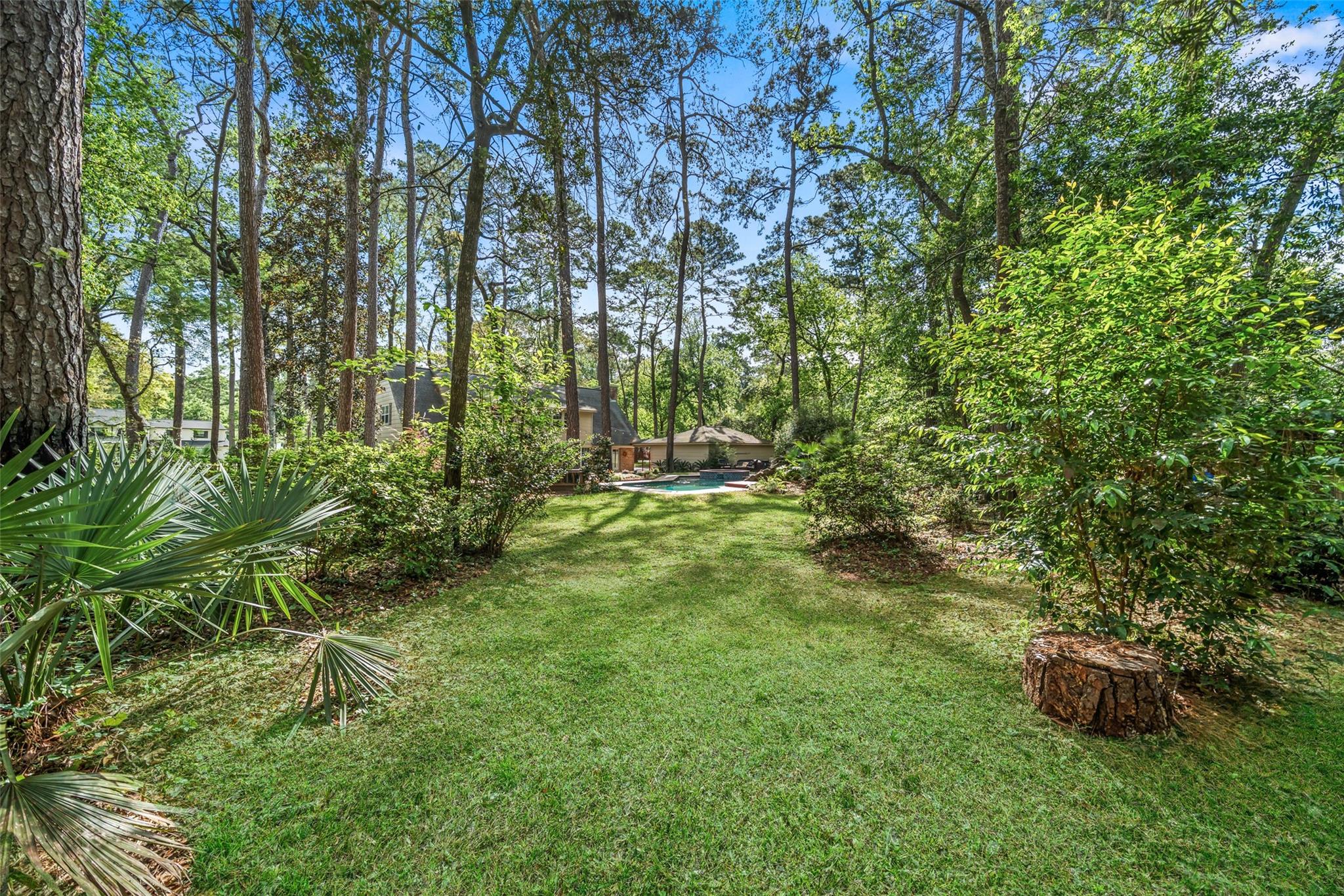 2918 Kings Forest Drive