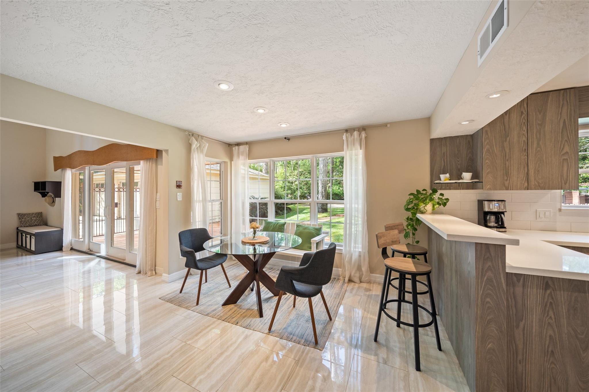 2918 Kings Forest Drive