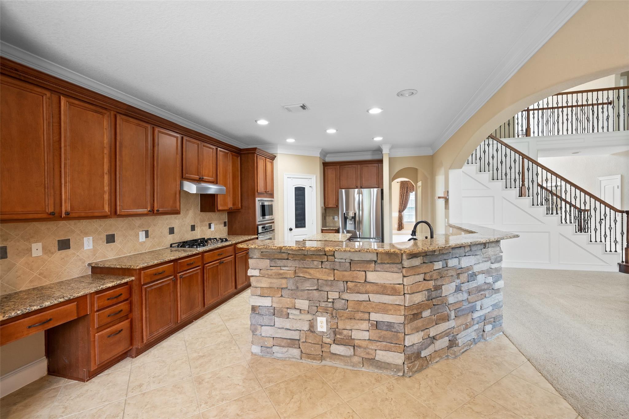 8818 Silver Yacht Drive