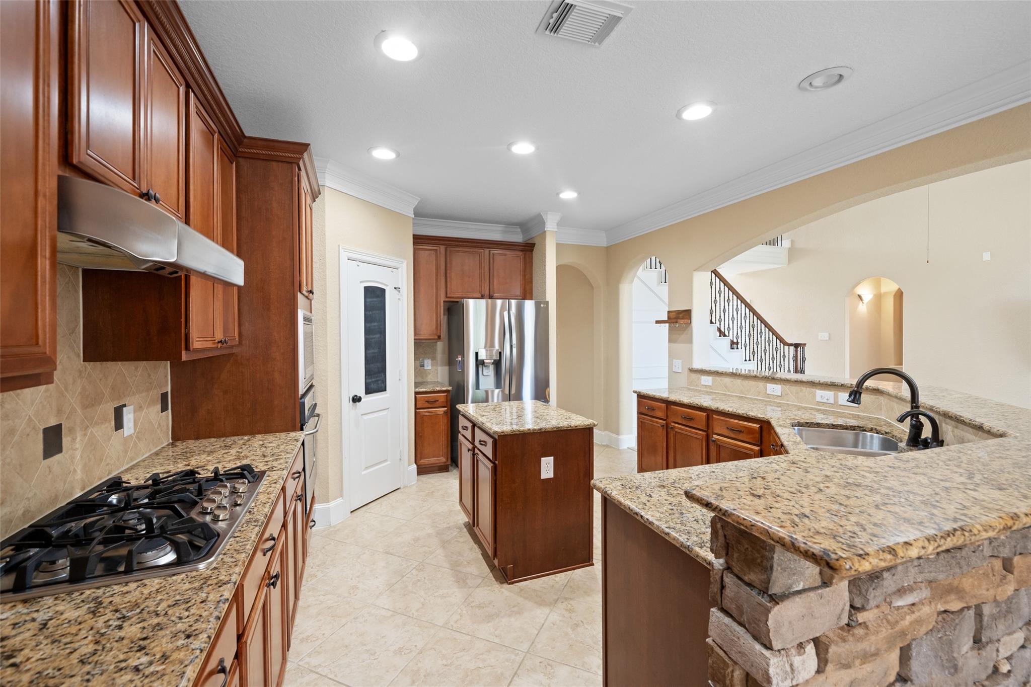 8818 Silver Yacht Drive