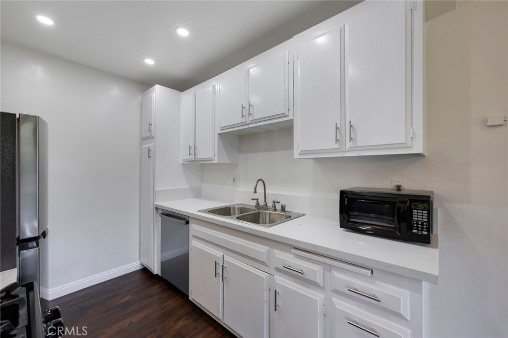 1230 W Lambert Road 142