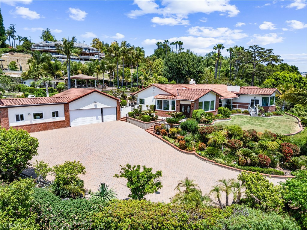 1929 Dorothea Road