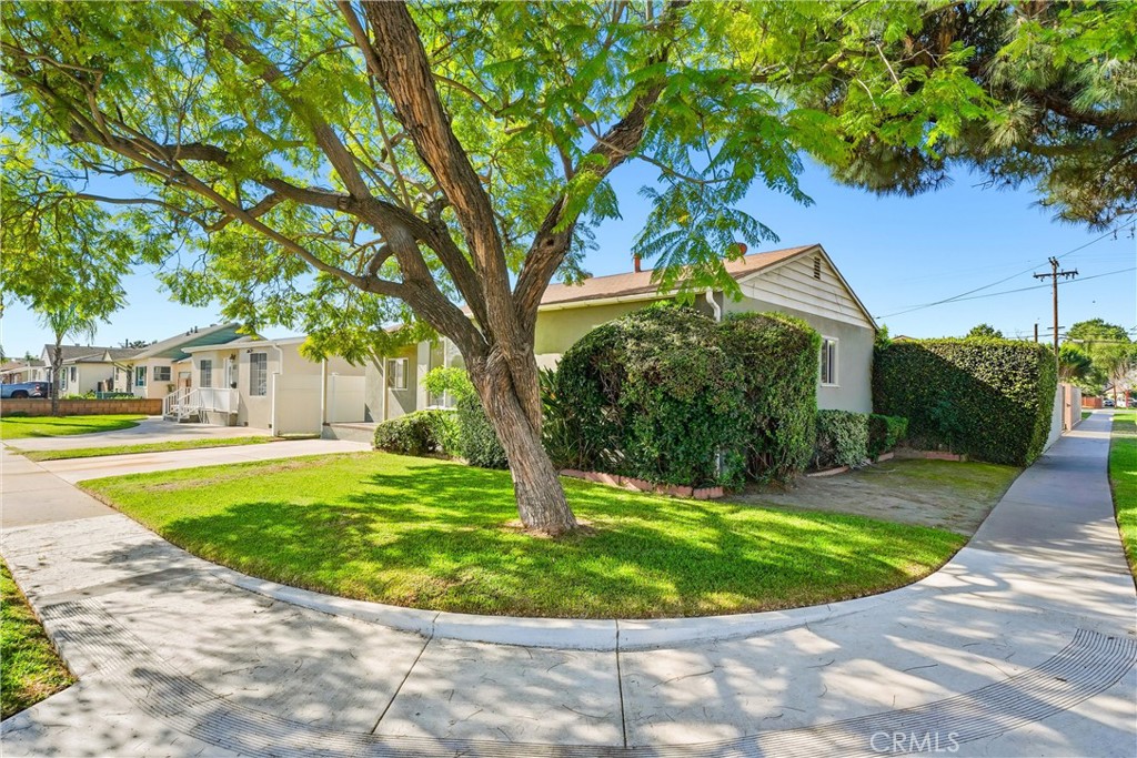 11803 Summer Avenue