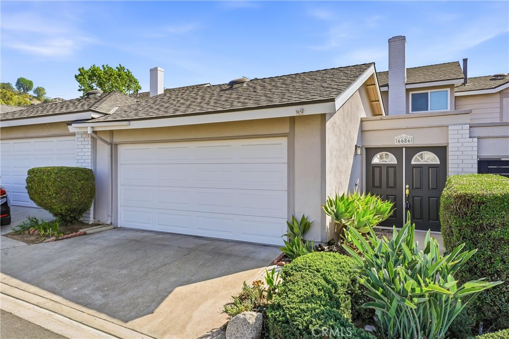 6686 Moselle Circle