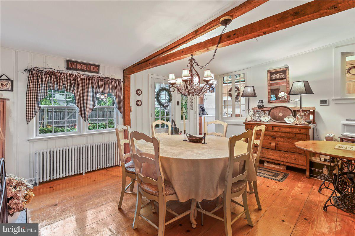 3 Woodbury Rd