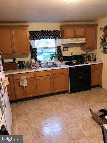 213 Berwyn Pl #Flr 2