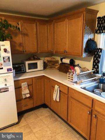 213 Berwyn Pl #Flr 2