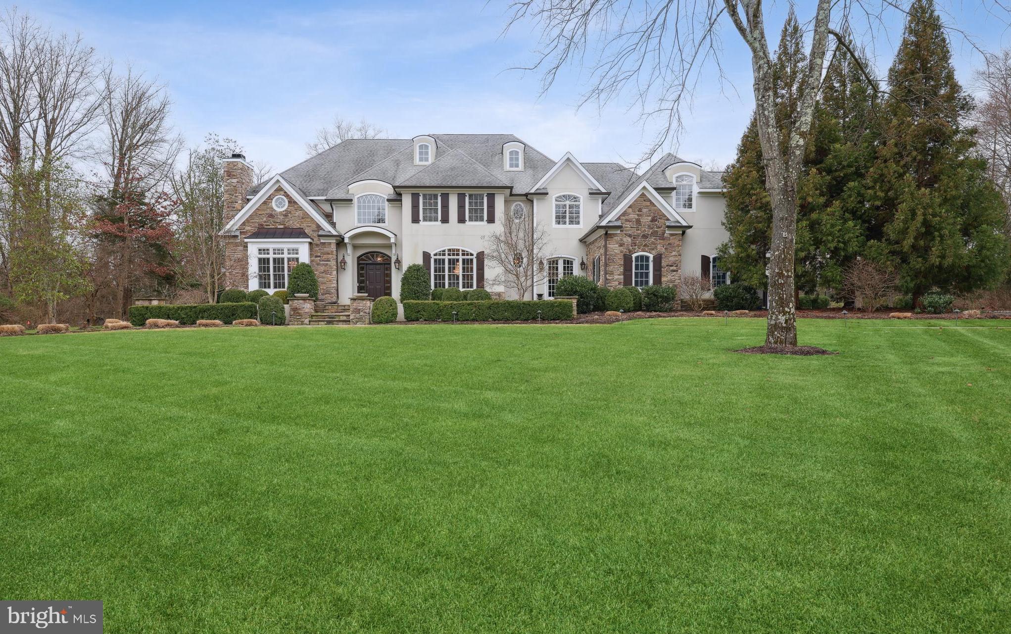 28 Audubon Ln