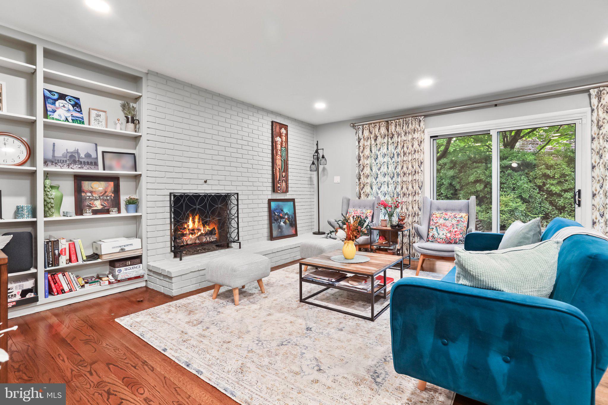 36 CAMERON CT