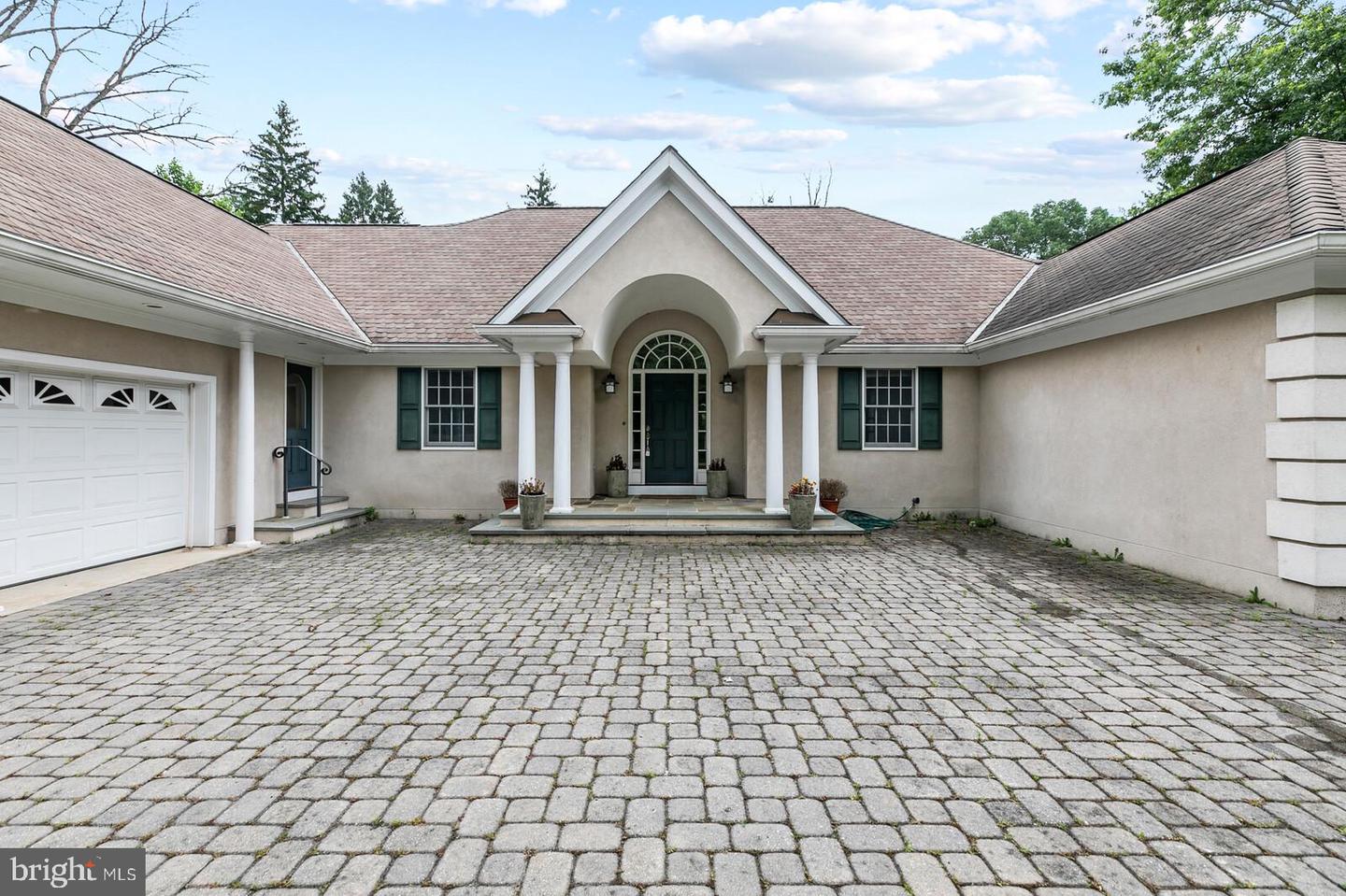325 CHERRY HILL RD