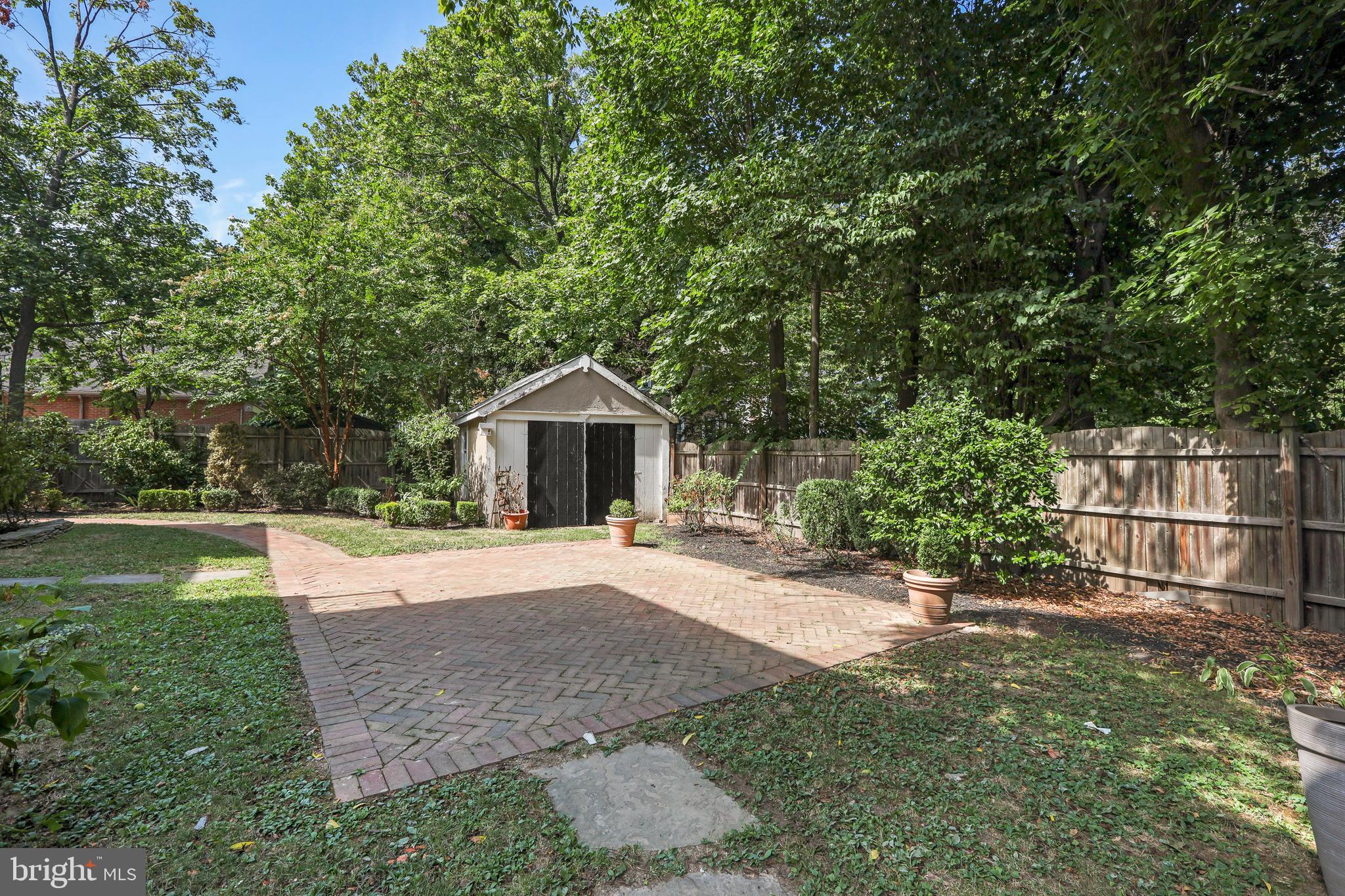 14-B MURRAY PL