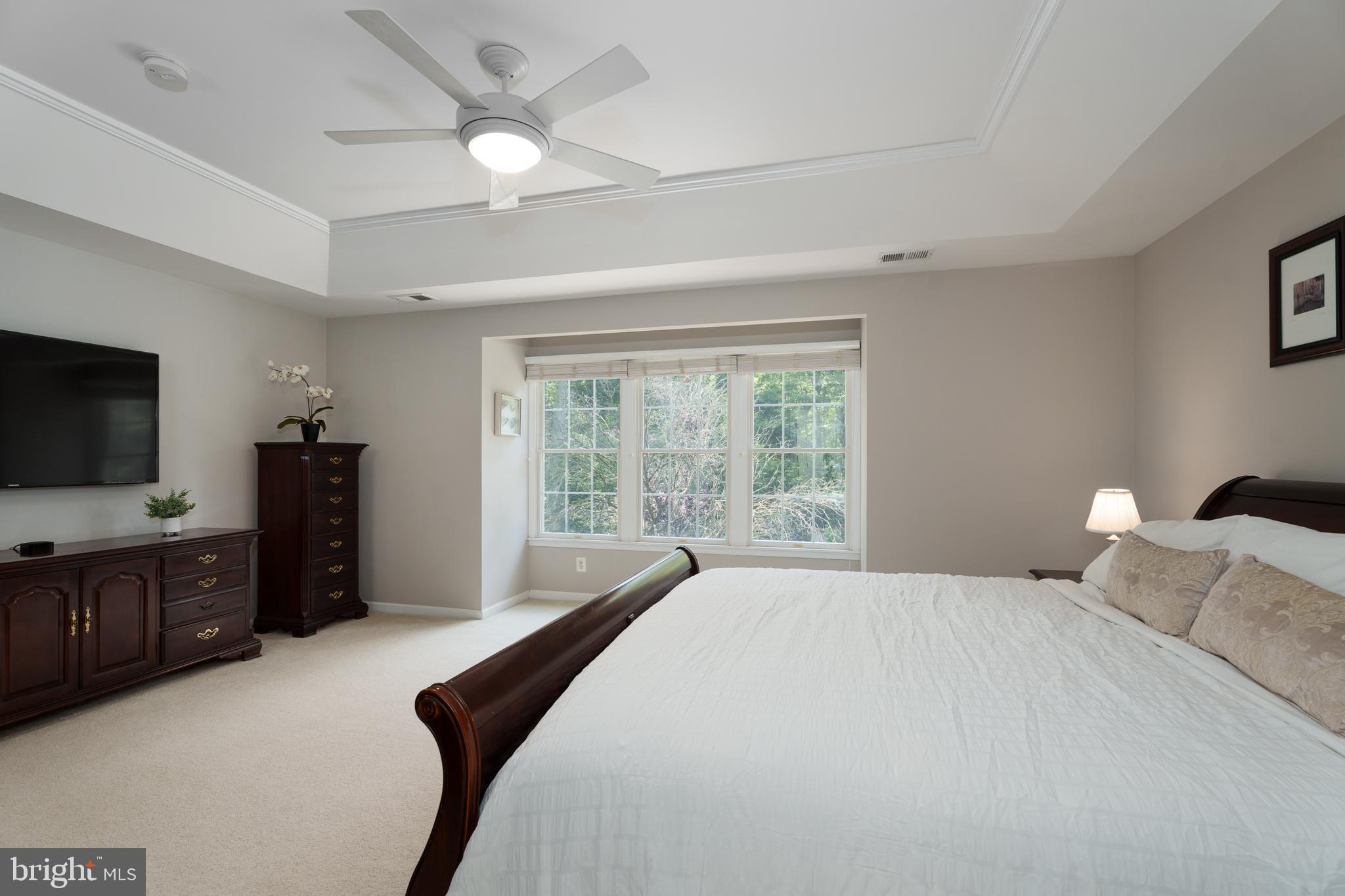 10 MEETINGHOUSE COURT