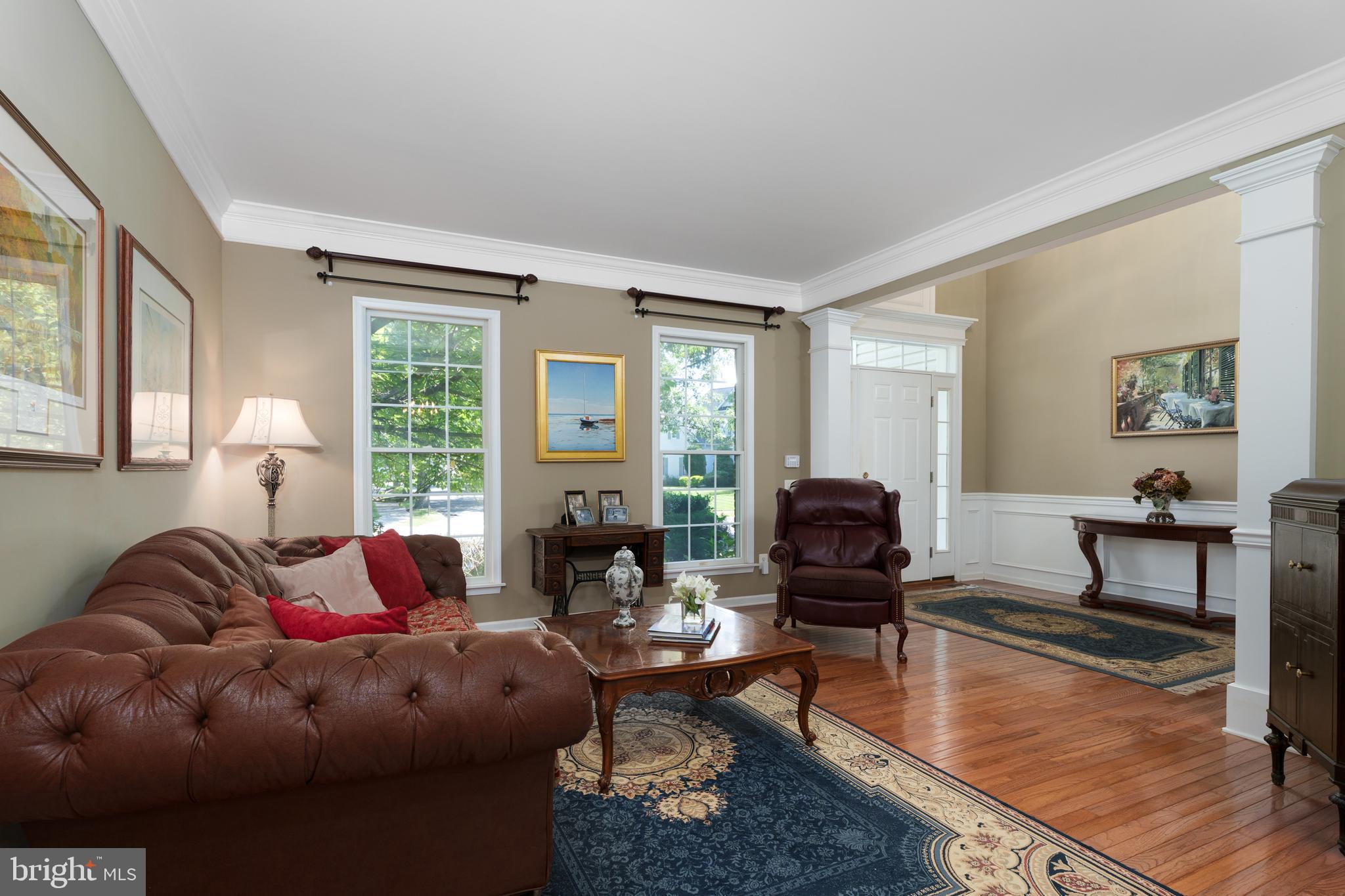 10 MEETINGHOUSE COURT