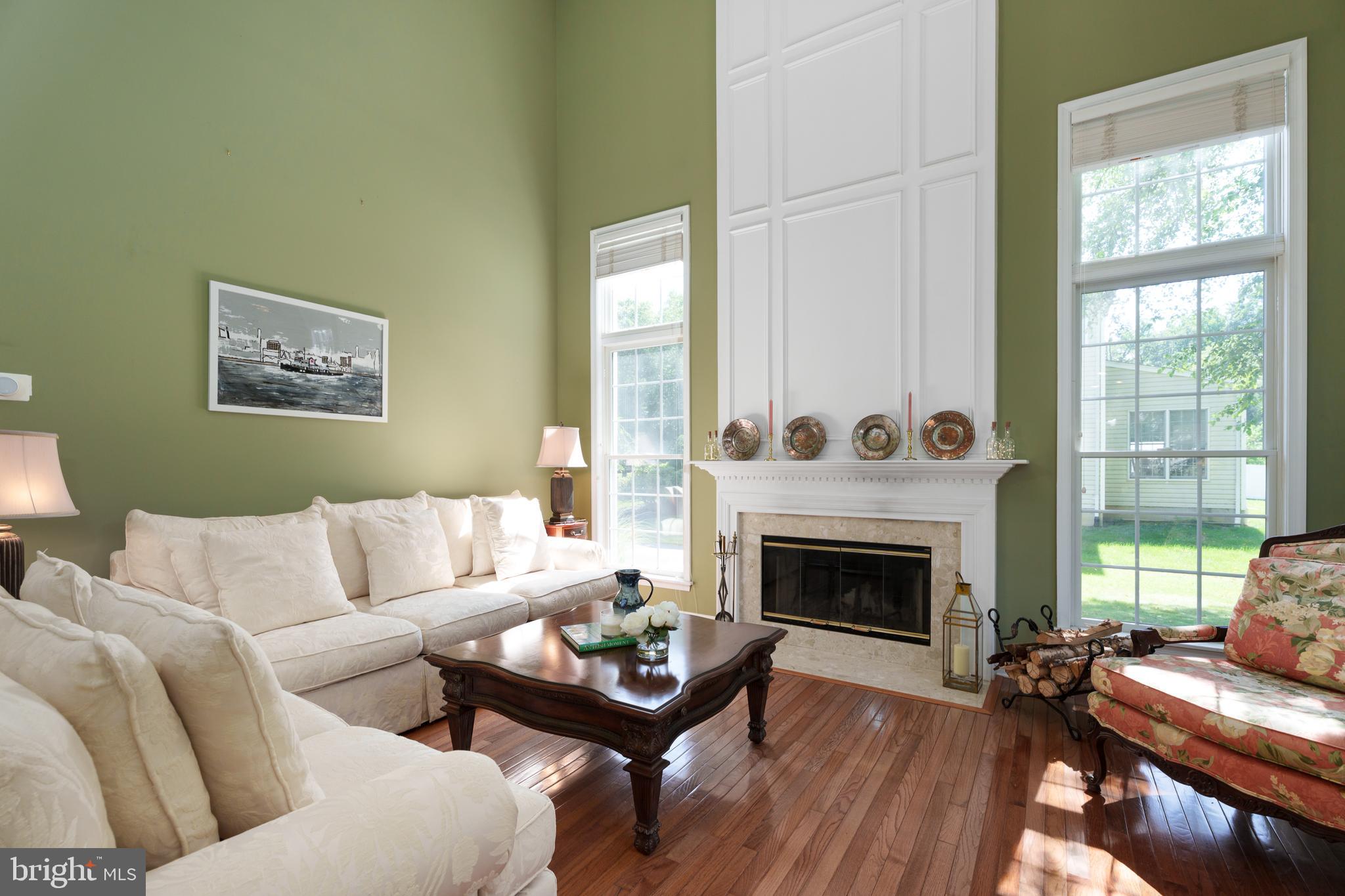 10 MEETINGHOUSE COURT