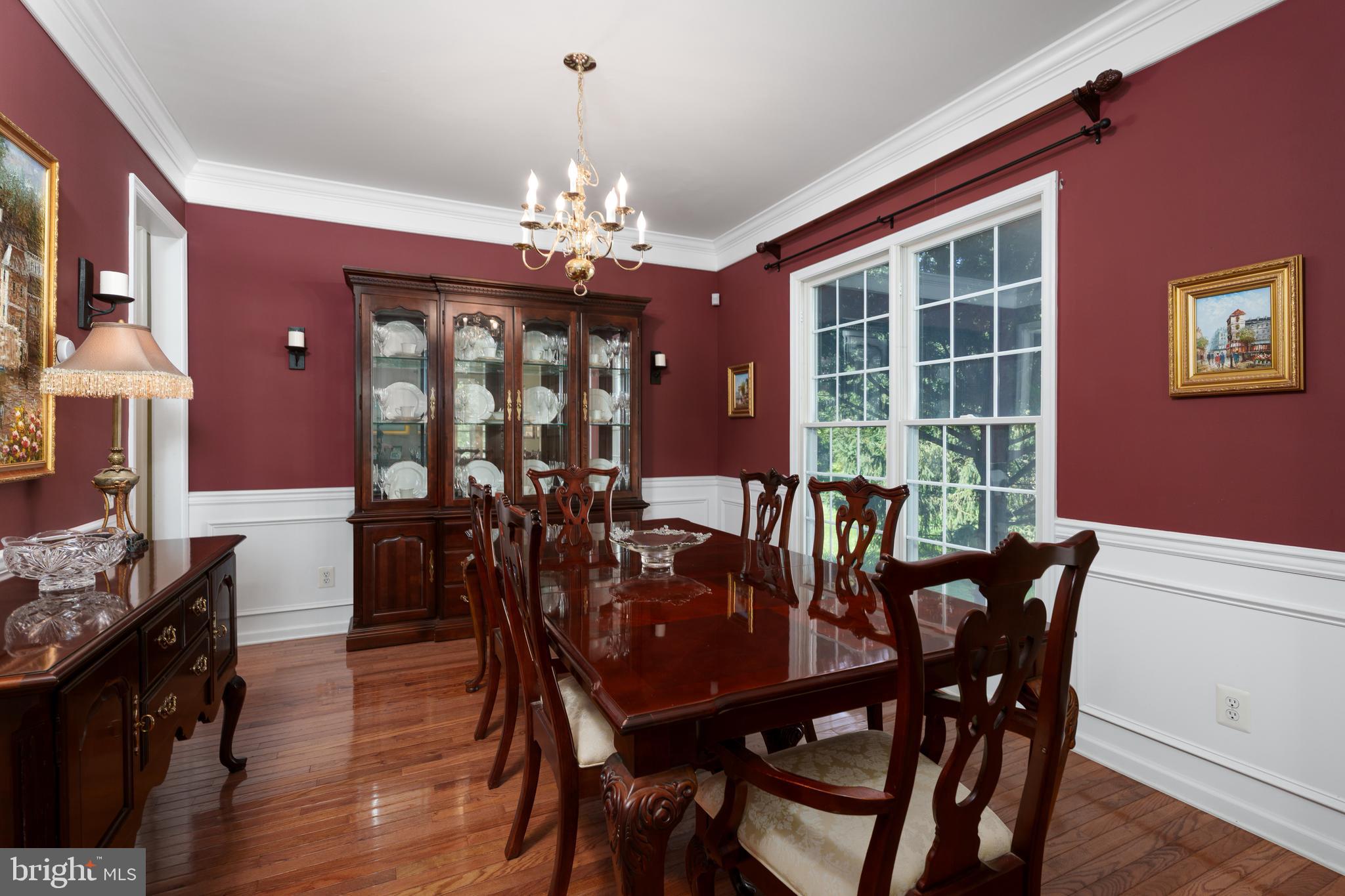 10 MEETINGHOUSE COURT