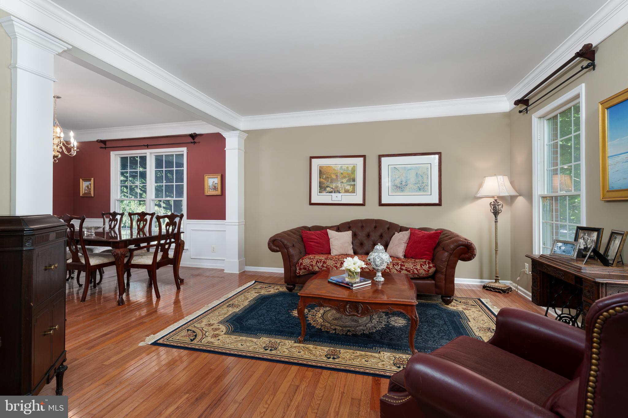 10 MEETINGHOUSE COURT