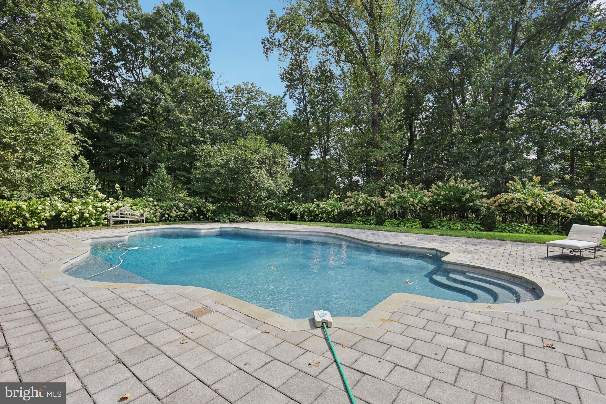 13 HAGEMAN LANE