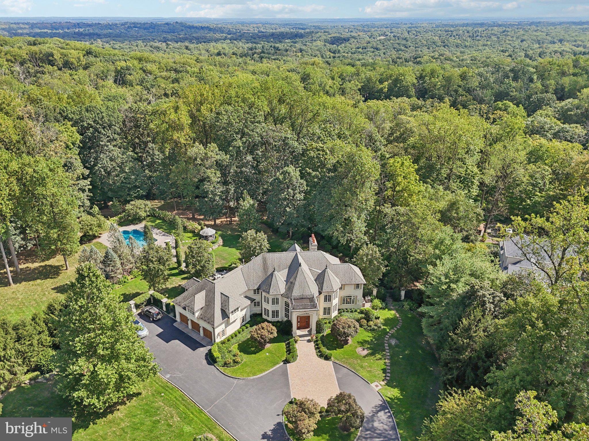 13 HAGEMAN LANE