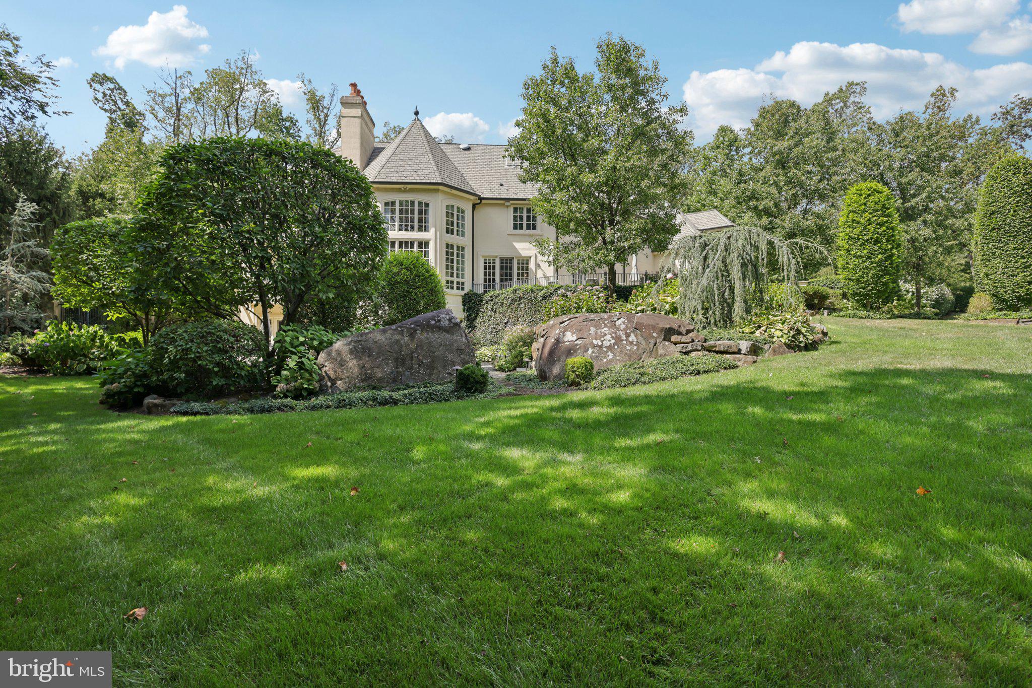 13 HAGEMAN LANE