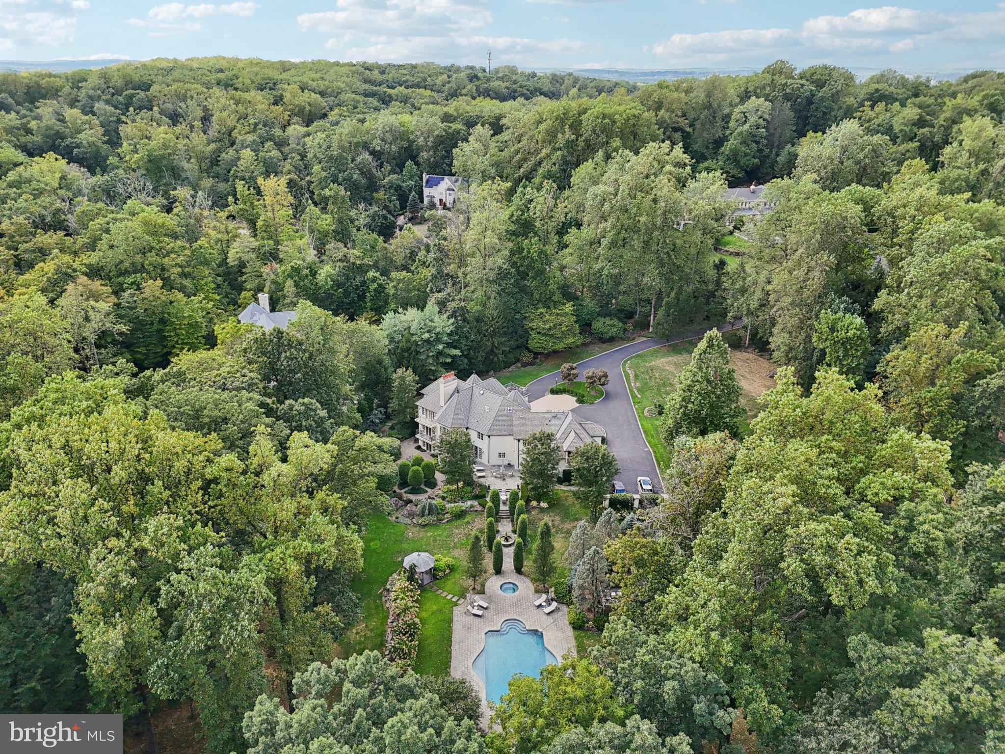13 HAGEMAN LANE
