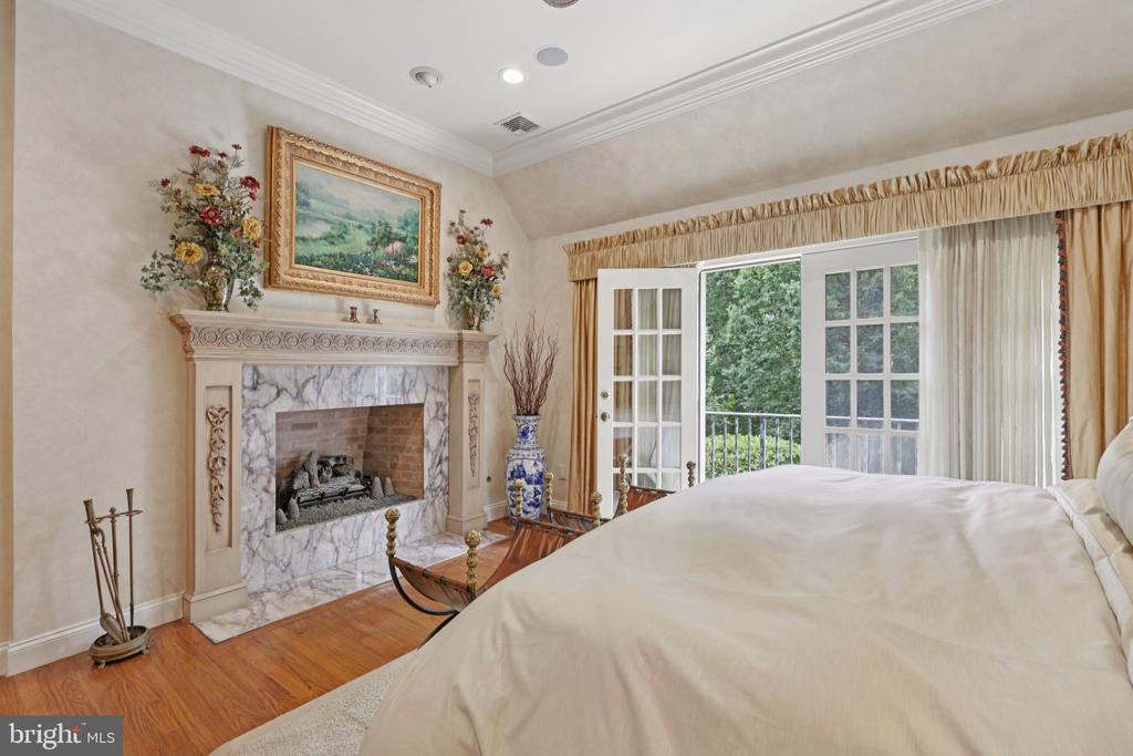 13 HAGEMAN LANE