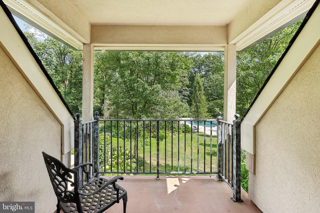 13 HAGEMAN LANE