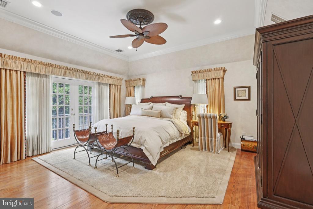 13 HAGEMAN LANE