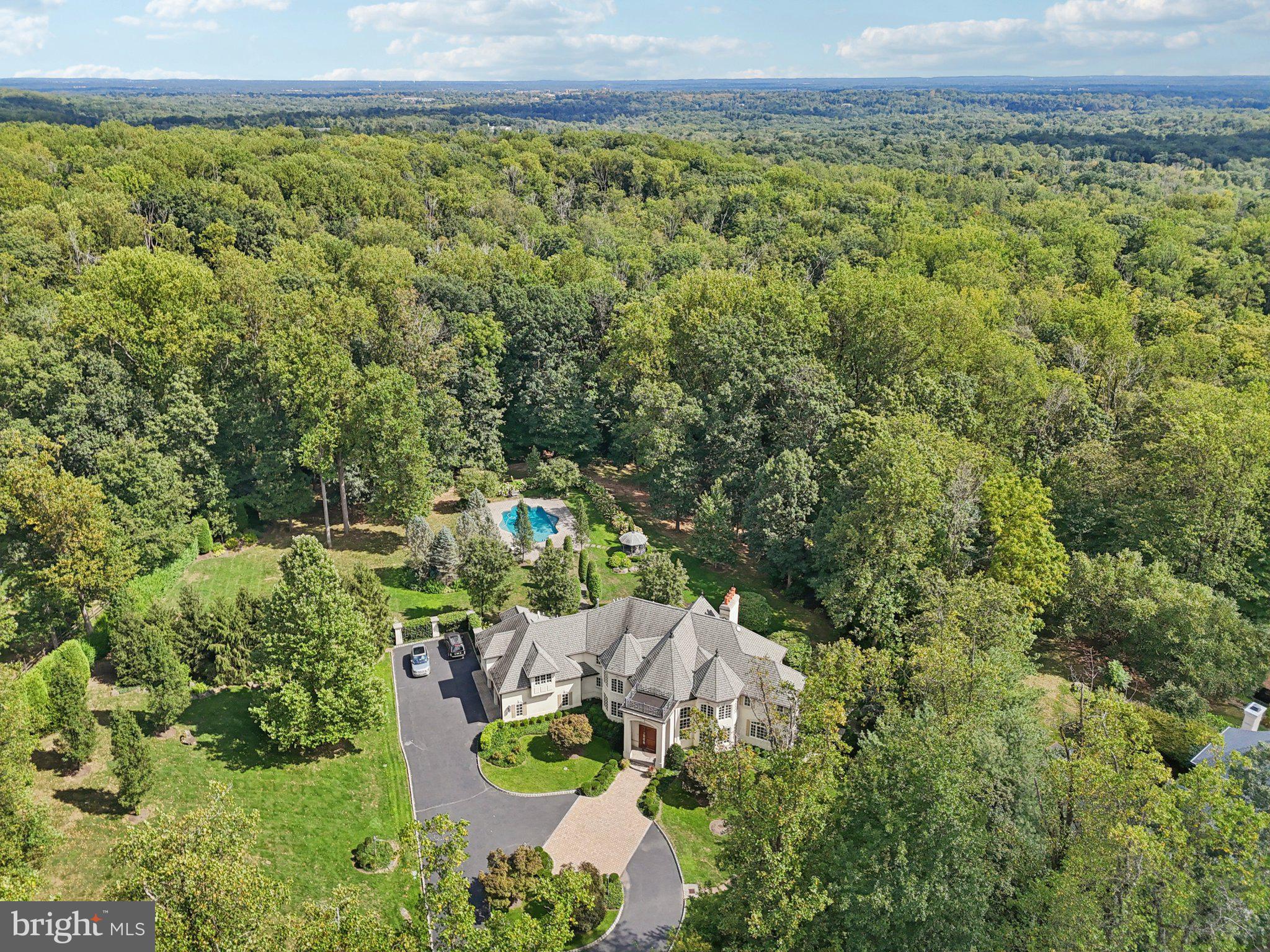 13 HAGEMAN LANE