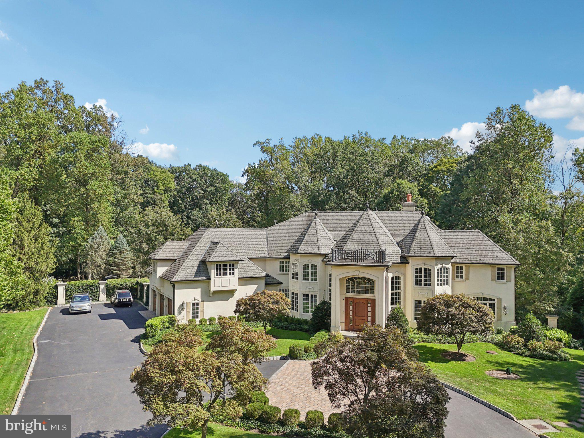 13 HAGEMAN LANE