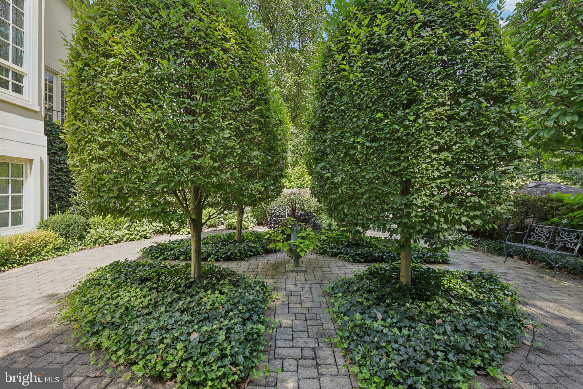 13 HAGEMAN LANE