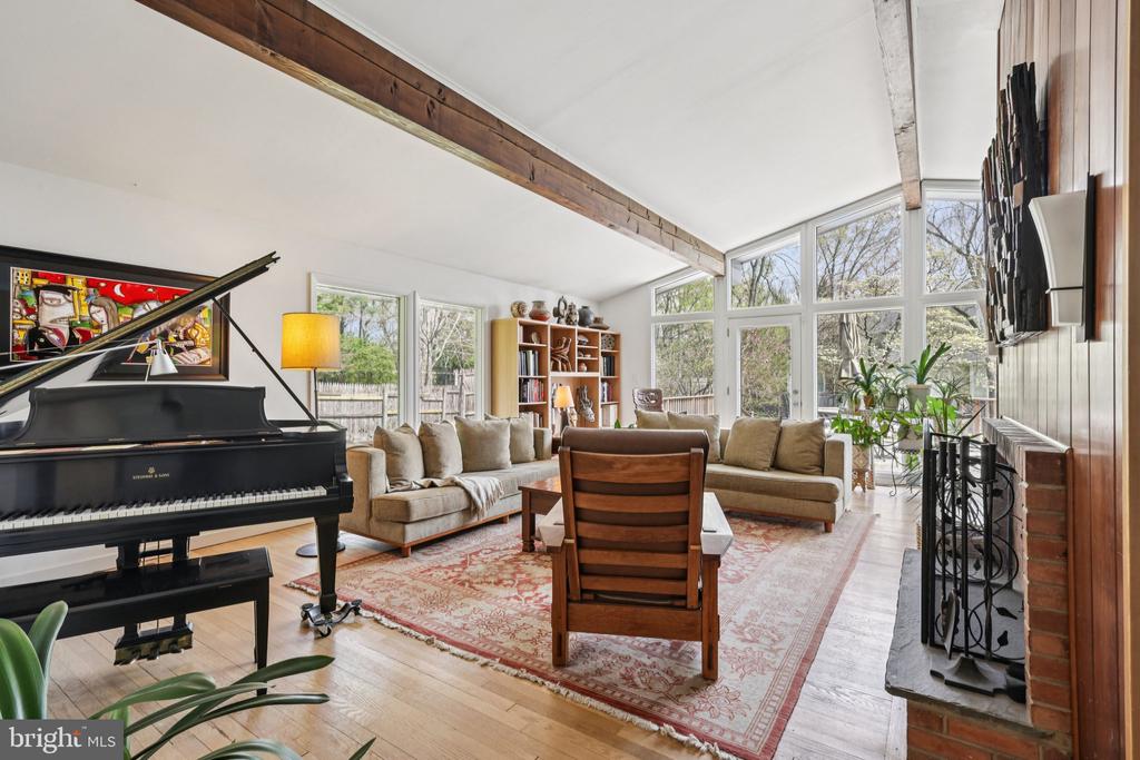 113 ADAMS DRIVE