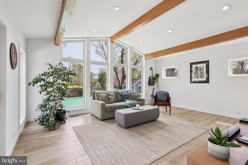 113 ADAMS DRIVE