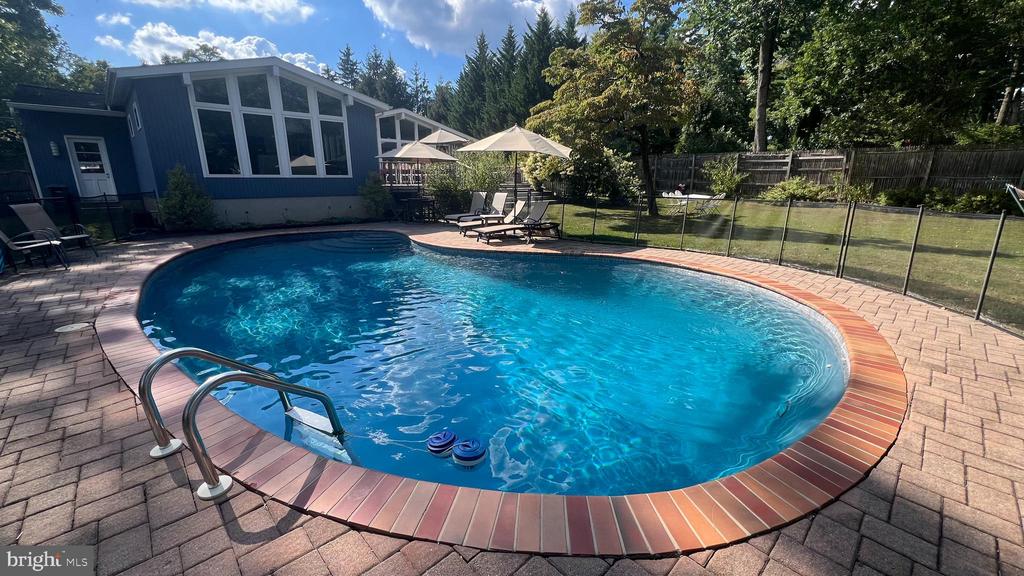 113 ADAMS DRIVE