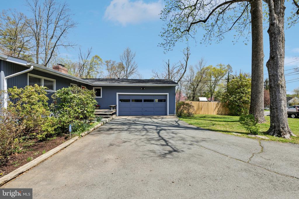 113 ADAMS DRIVE
