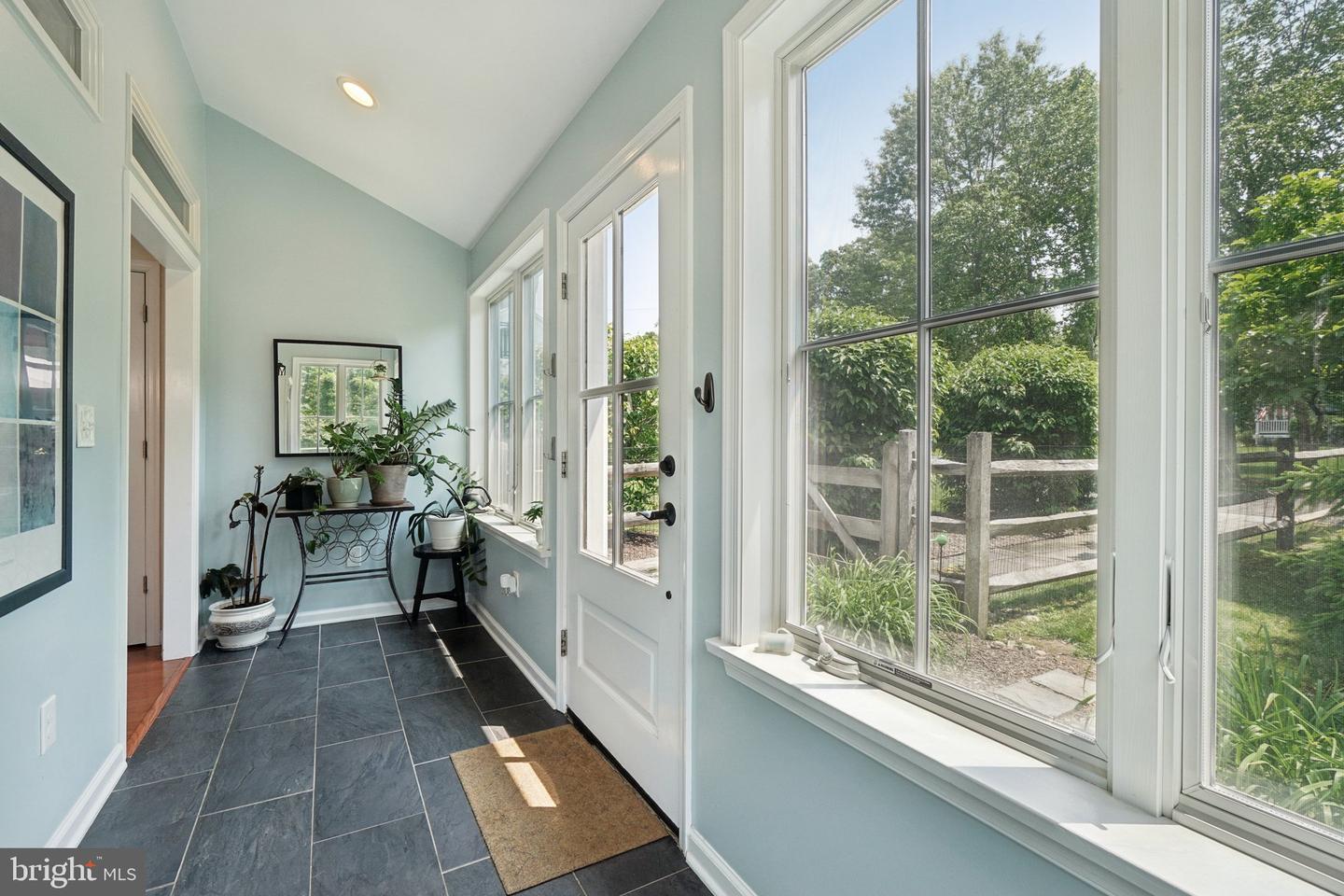 6 Greenwood Ave