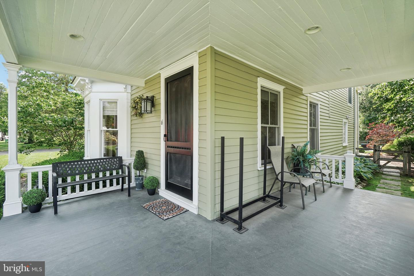 6 Greenwood Ave
