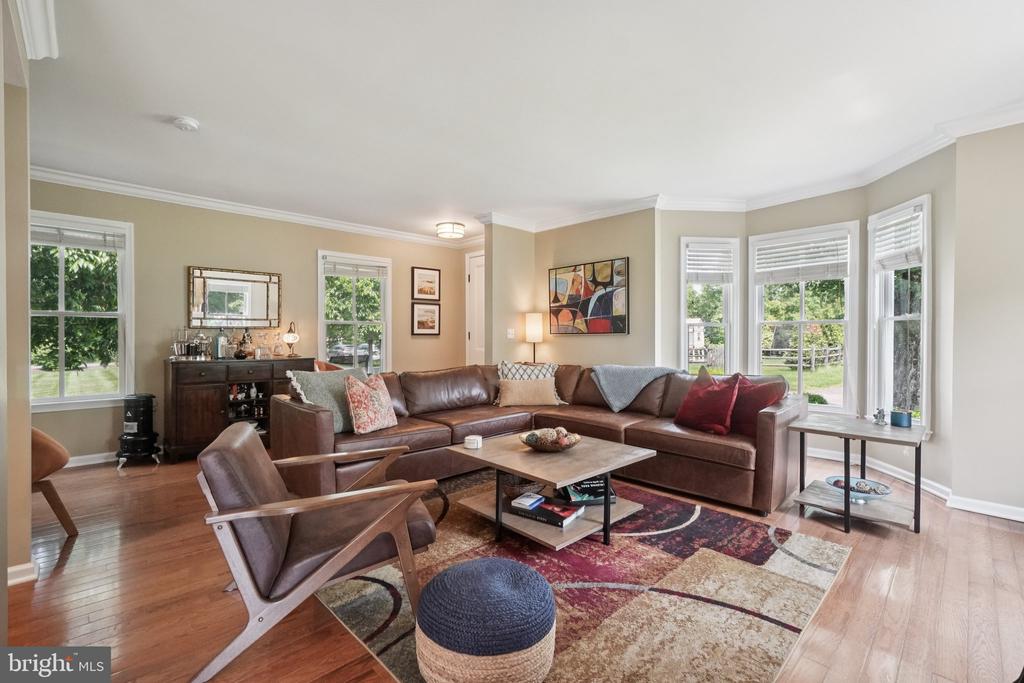 6 Greenwood Ave