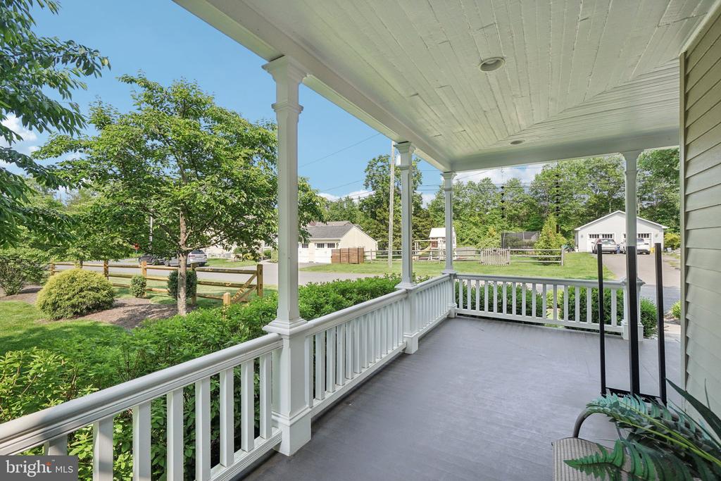 6 Greenwood Ave