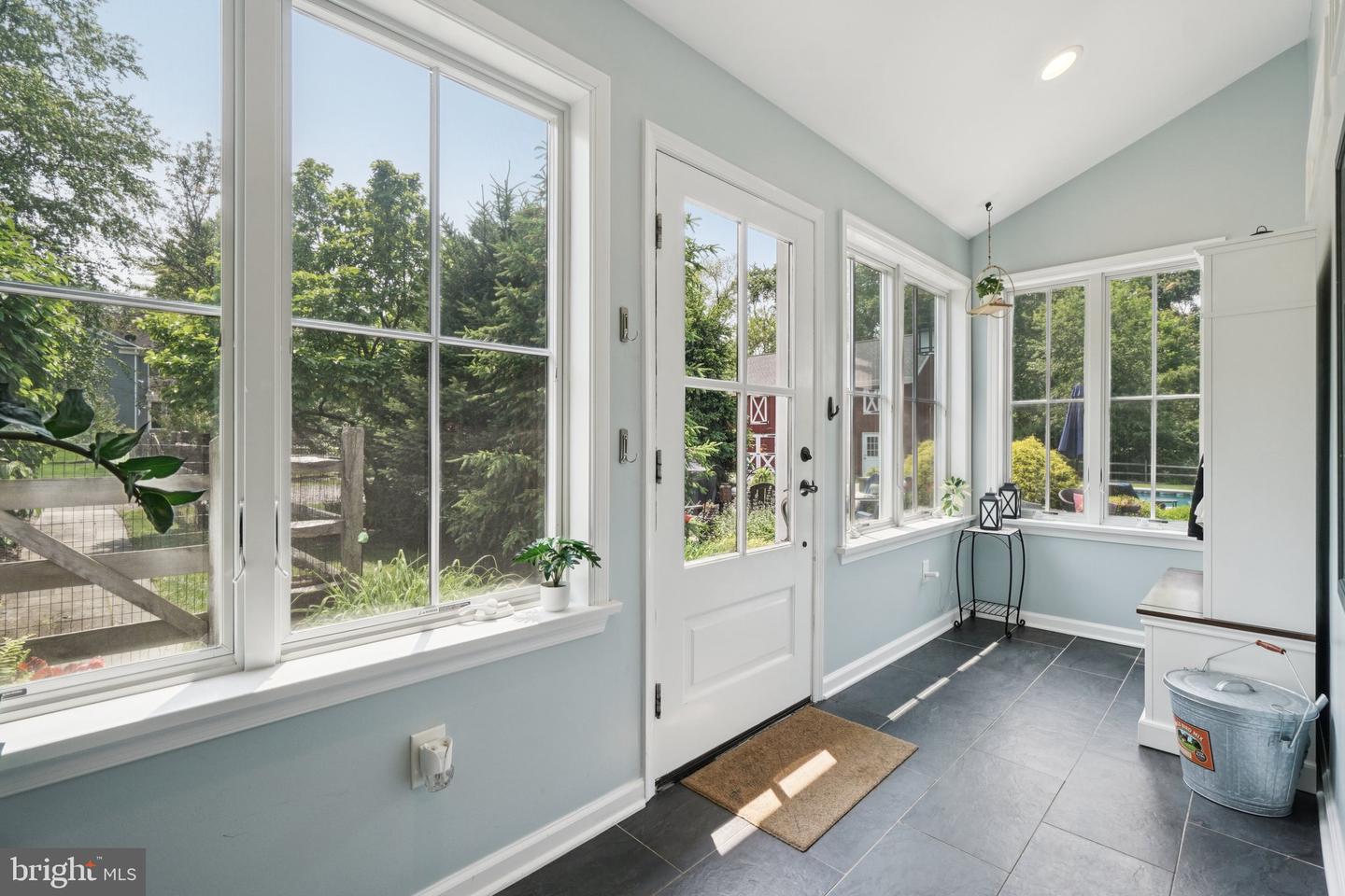 6 Greenwood Ave