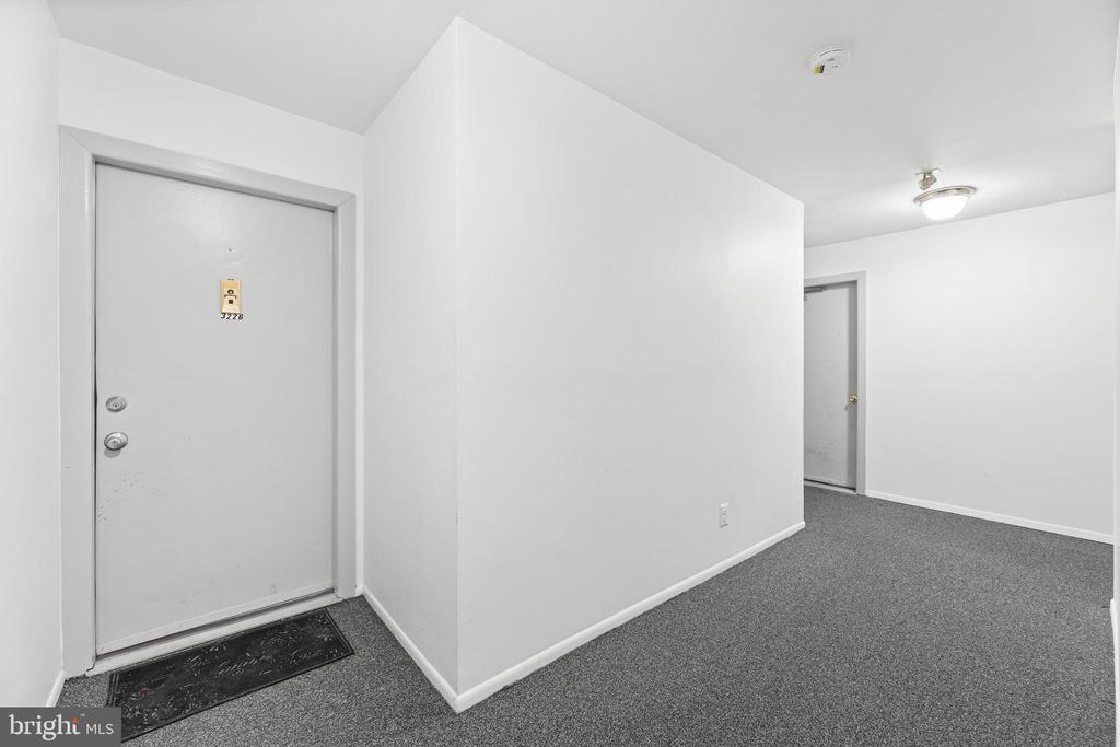 3226 SAYRE DRIVE