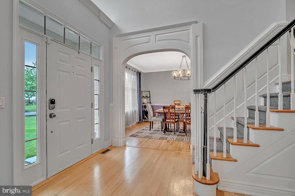 6 BANYAN RD