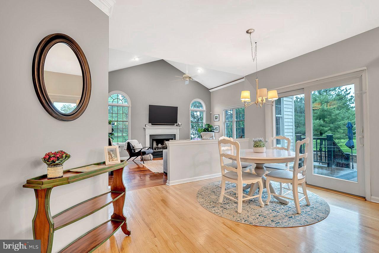 6 BANYAN RD