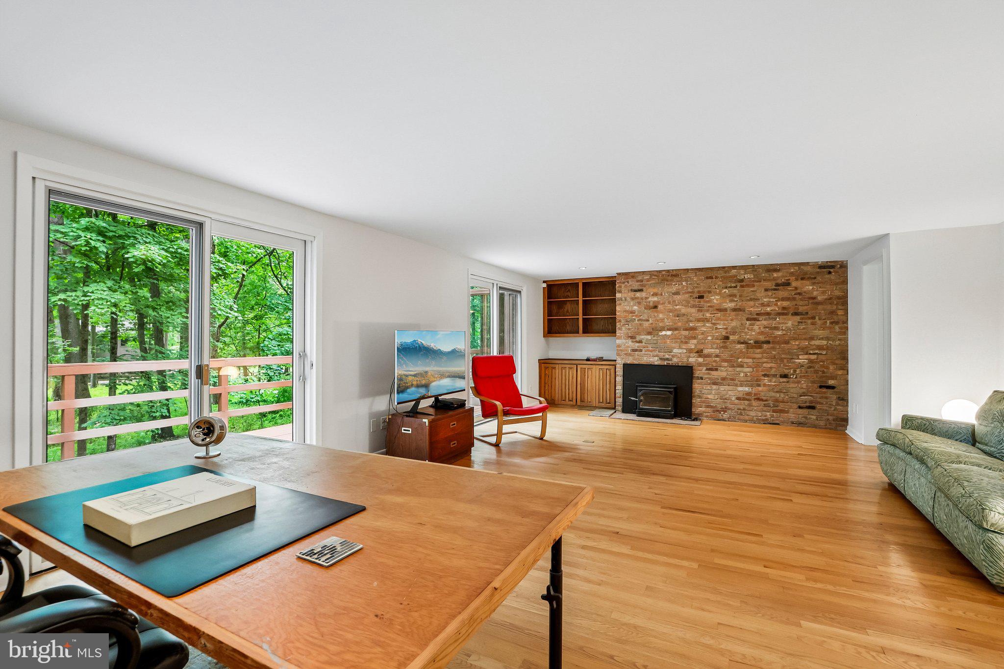42 PIN OAK ROAD