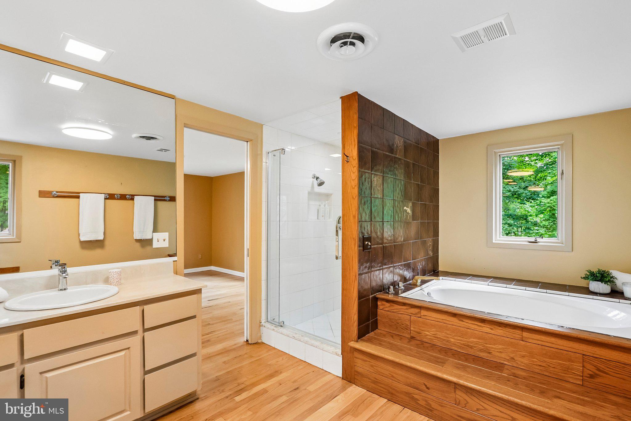 42 PIN OAK ROAD